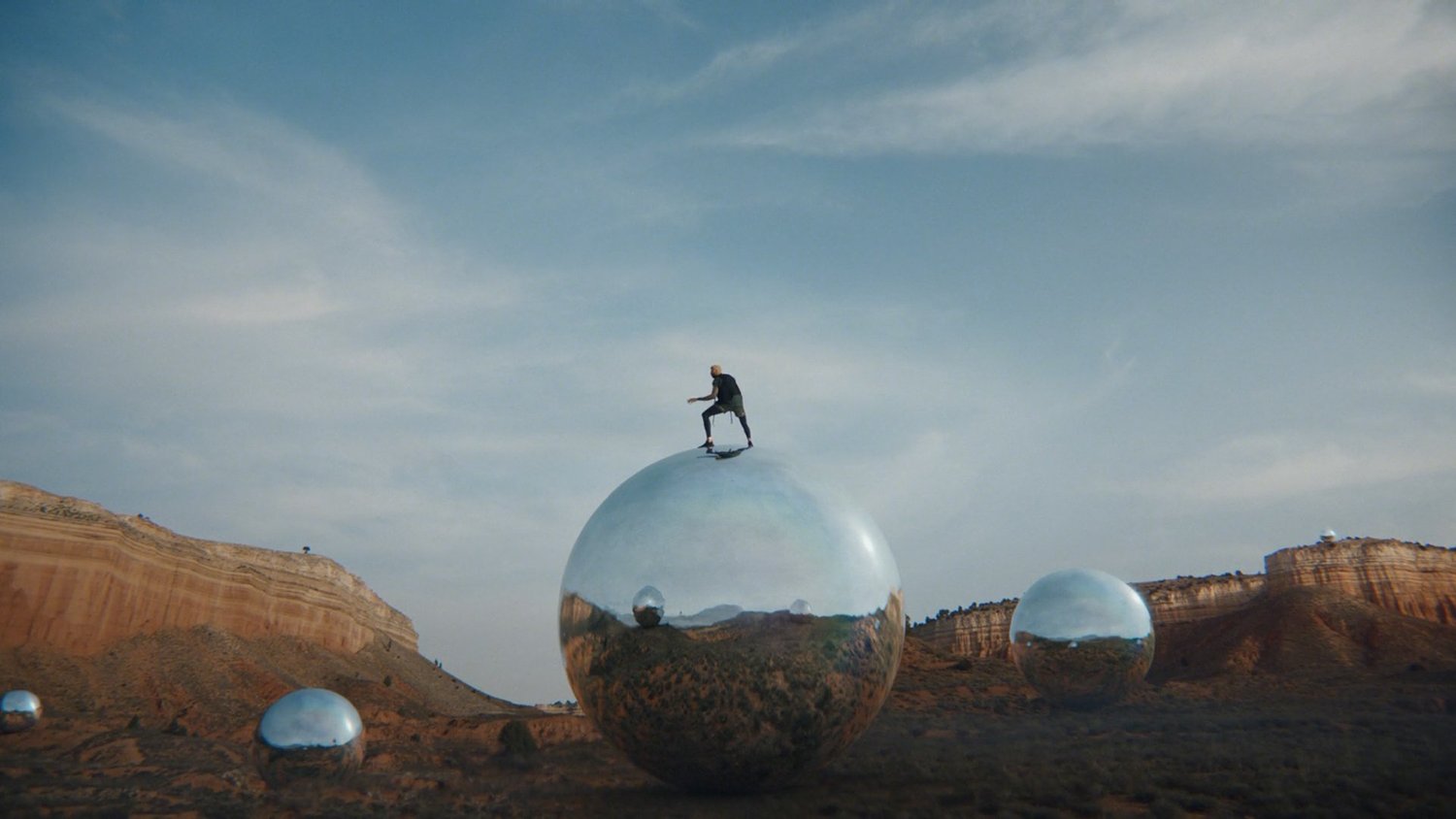 EQUINOX OMNI — film still